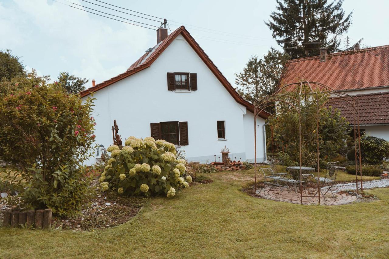 Ferienparadies Am Kammerberg - Ein Ganzes Haus Fuer Sie Alleine!!! Weißenhorn Exterior foto